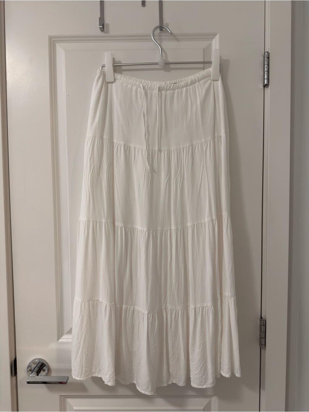 Brandy Melville Women’s White Tiered Maxi Skirt